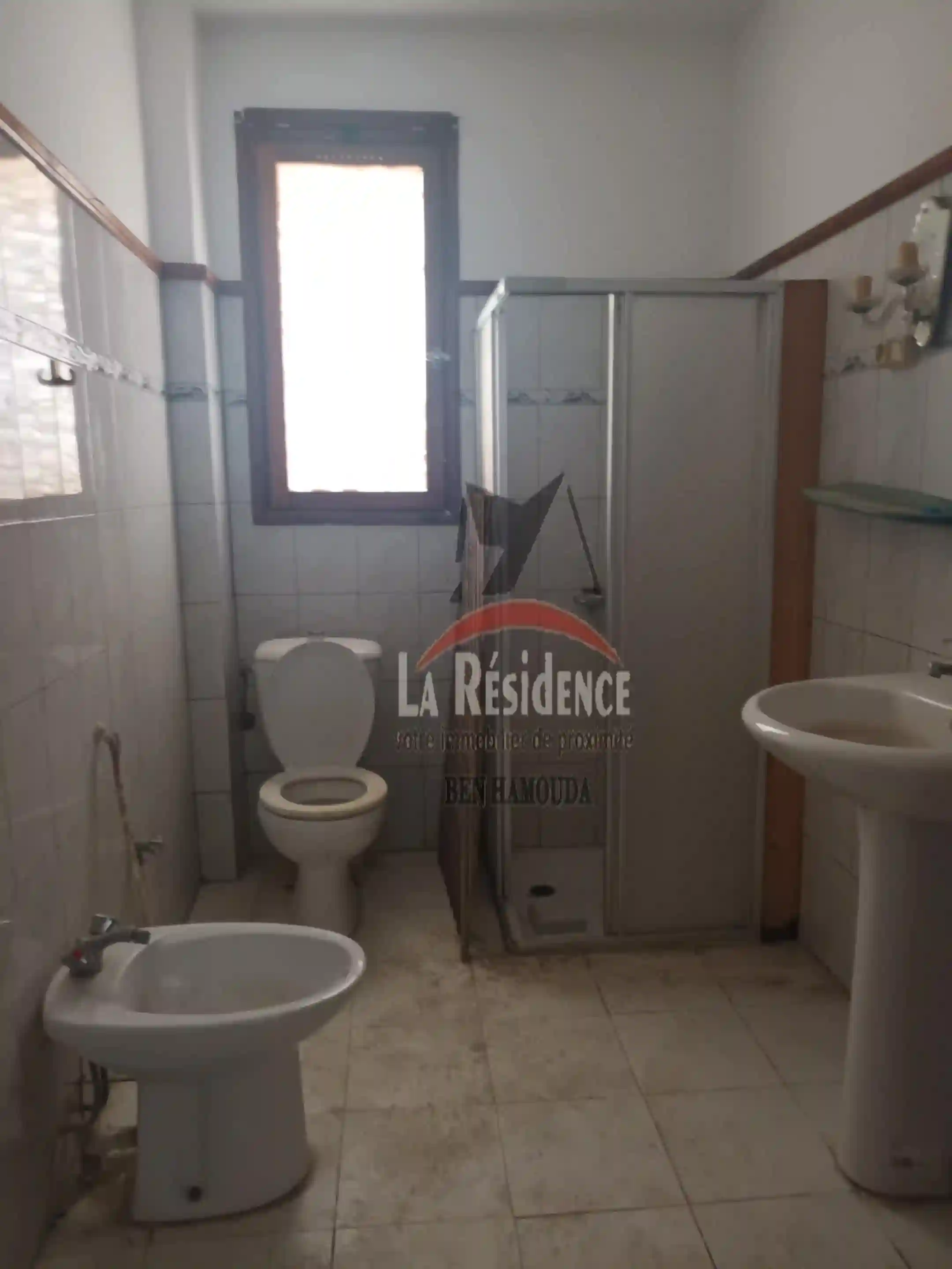 Deux Maisons sur la Route Principale à Bizerte à Bizerte - Vue 2