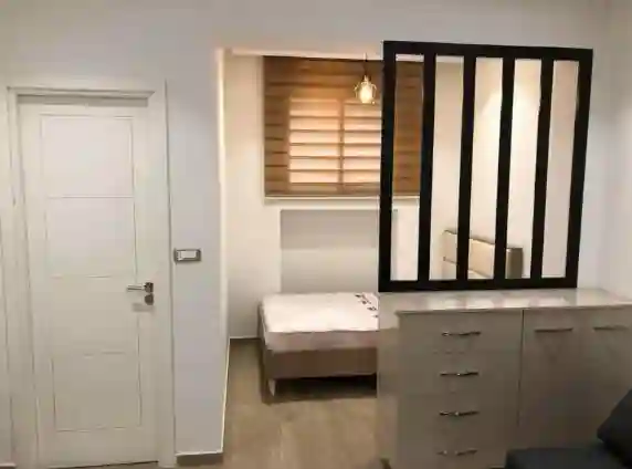 S Plus 0 Titre et Avec Meuble Wahat à El Aouina - Vue 2