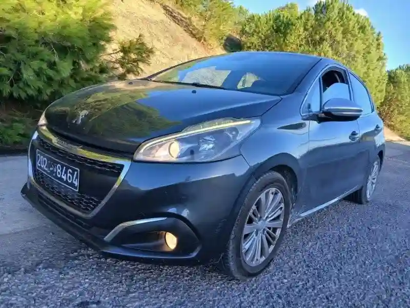 Peugeot 208 Série Spéciale City - Vue 6