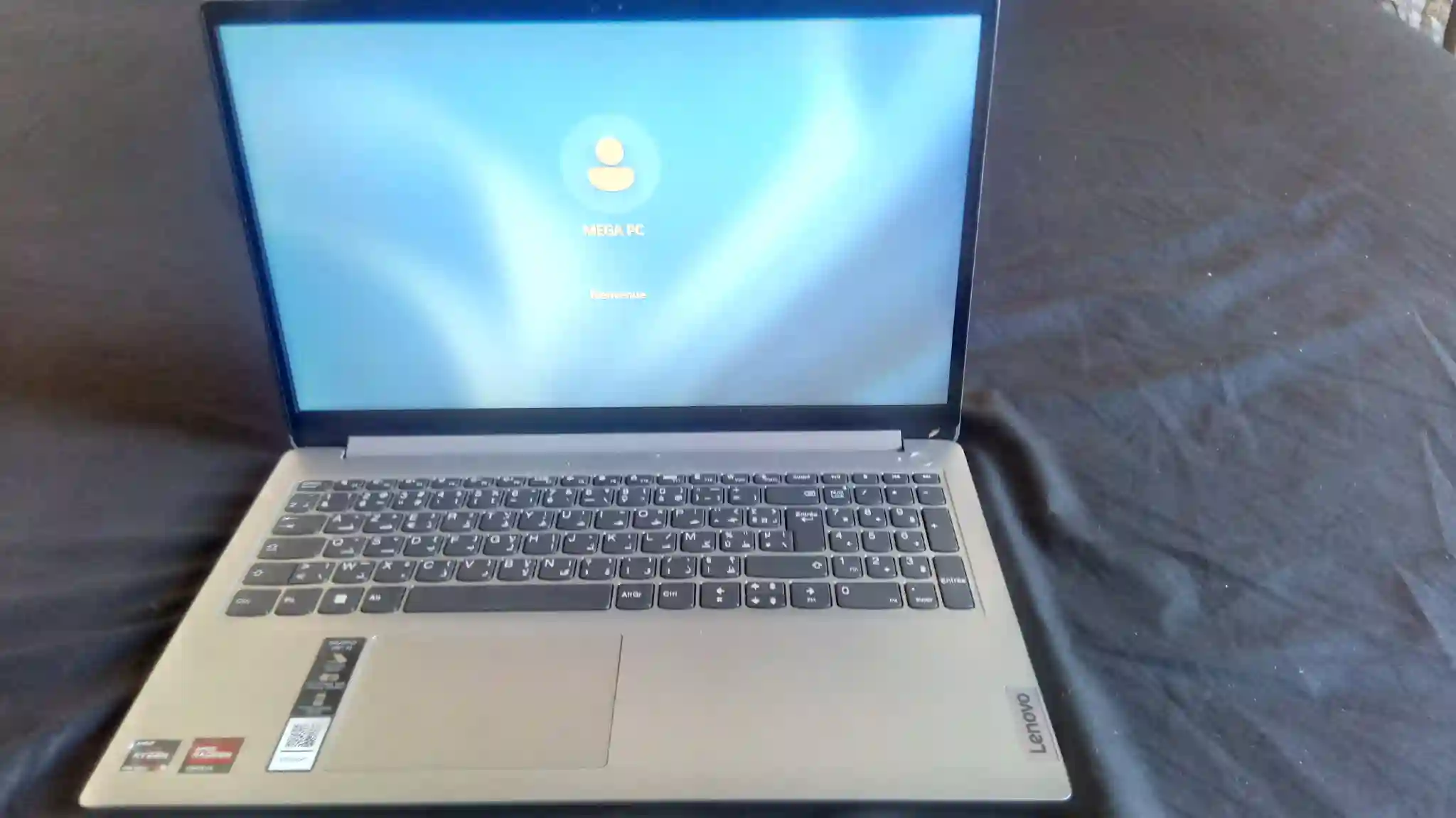 Pc Lenovo à Sidi El Bechir - Vue 1