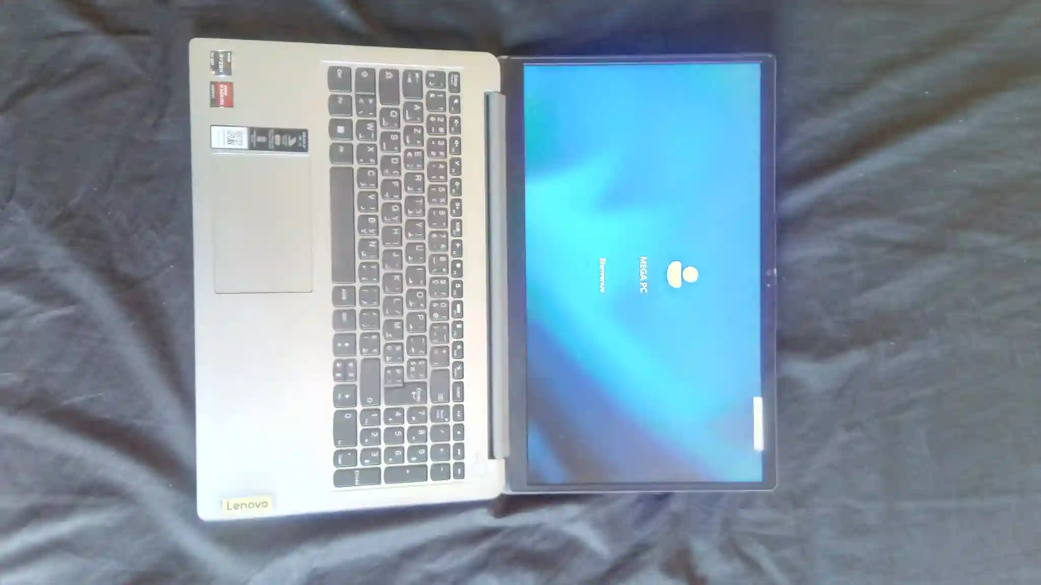 Pc Lenovo à Sidi El Bechir - Vue 2