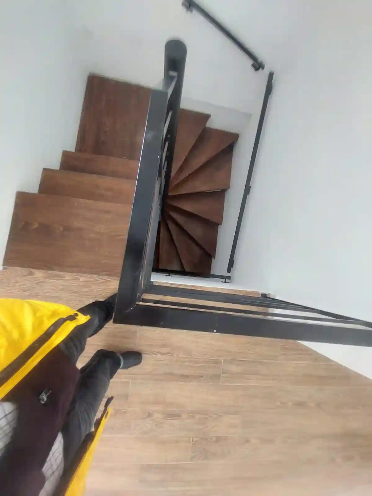 Escalier Droit Métal à La Marsa - Vue 2