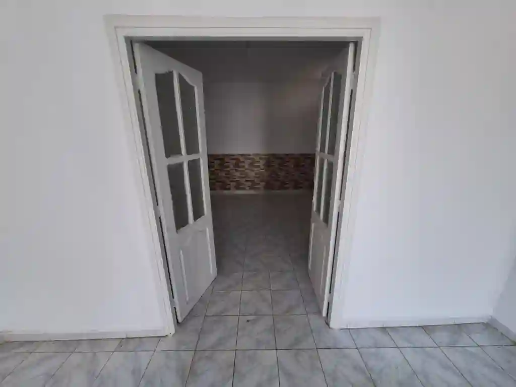 Maison r1 à Mourouj 3 104 m2 à Cite El Mourouj 3 Bis - Vue 2