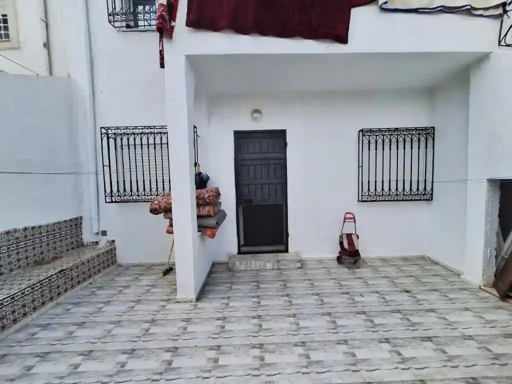 Maison r1 à Mourouj 3 104 m2 à Cite El Mourouj 3 Bis - Vue 3