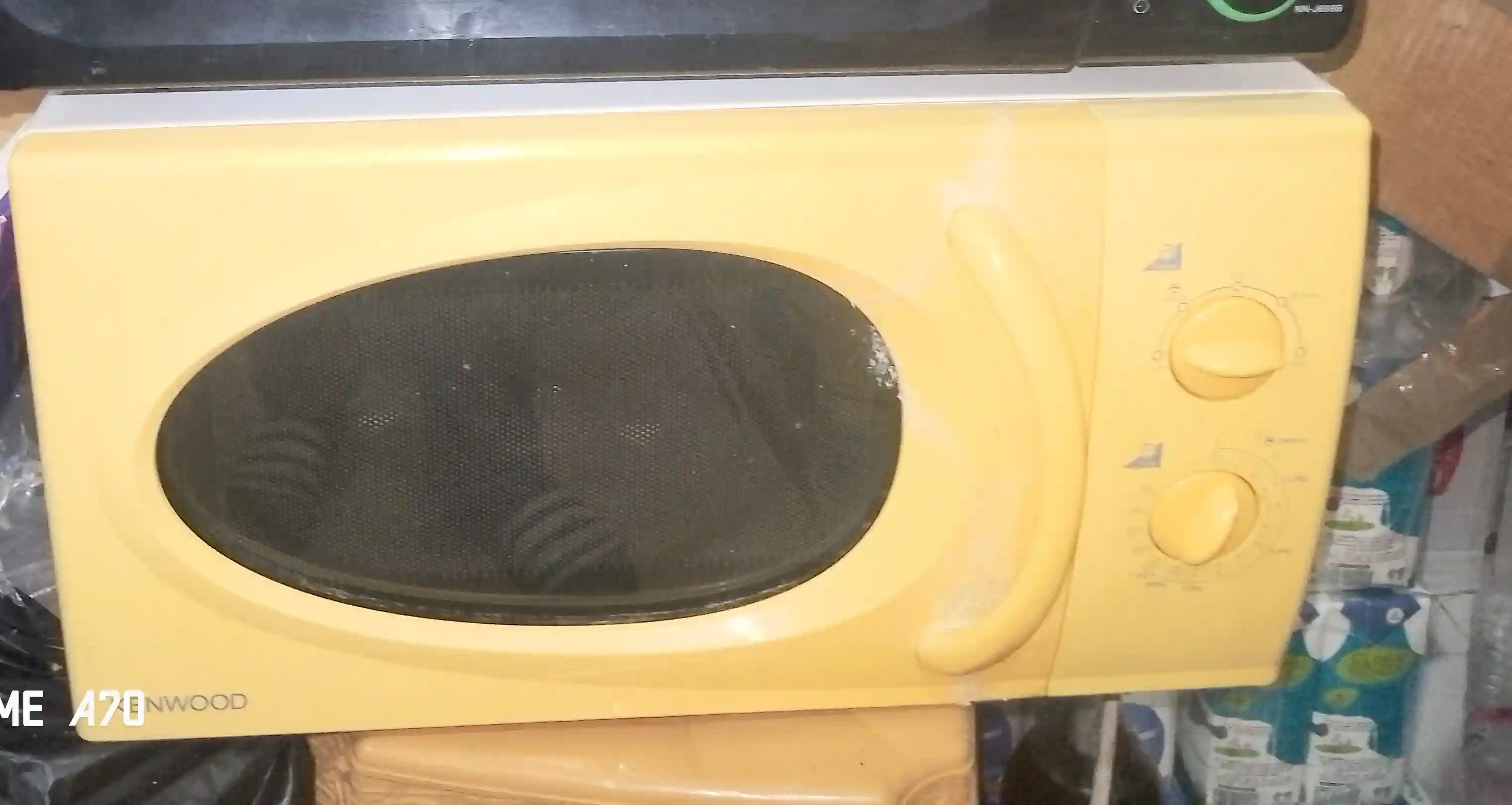 Un Petit Four Électrique et une Micro Onde à La Goulette - Vue 3