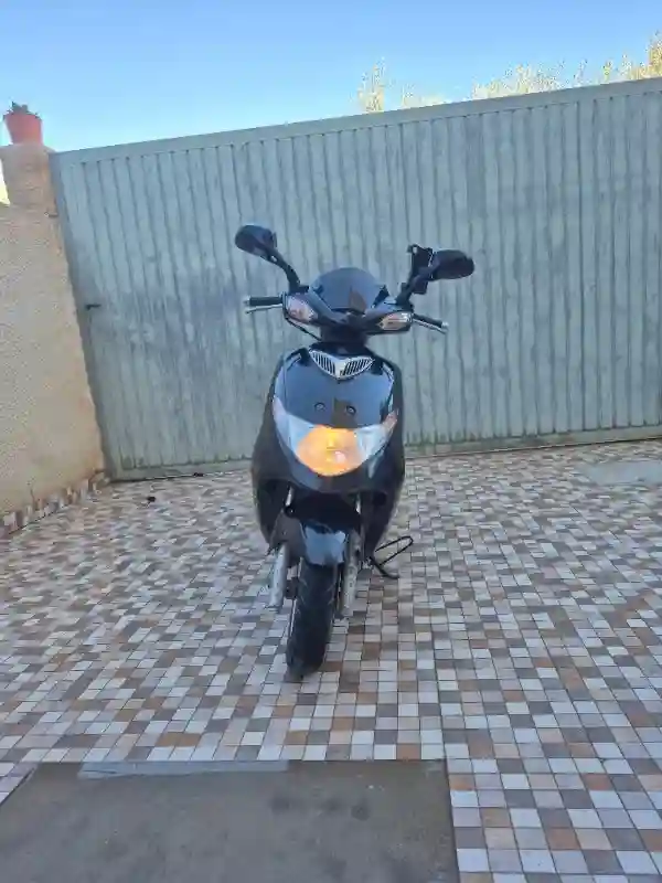 Suzuki An125 - Vue 6