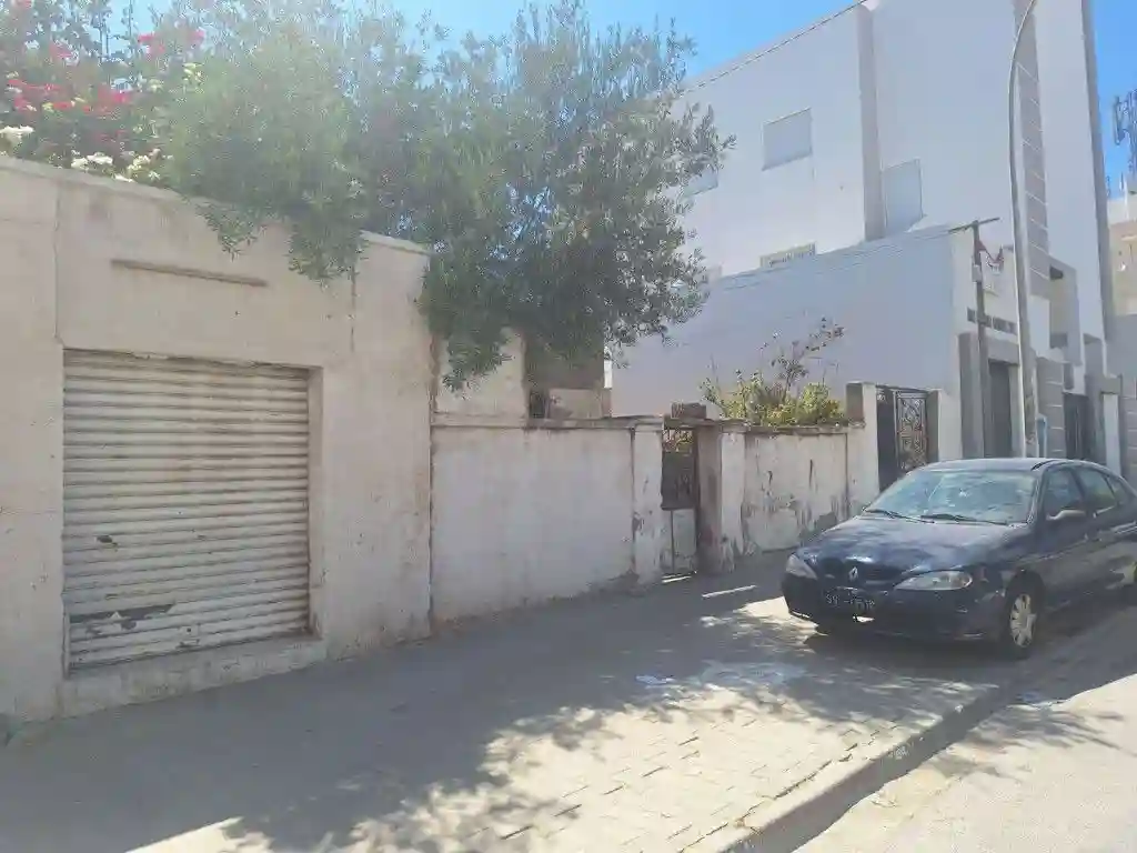 À Vendre Terrain de 456 m² Avec Titre Foncier sur Route Princi - Vue 3