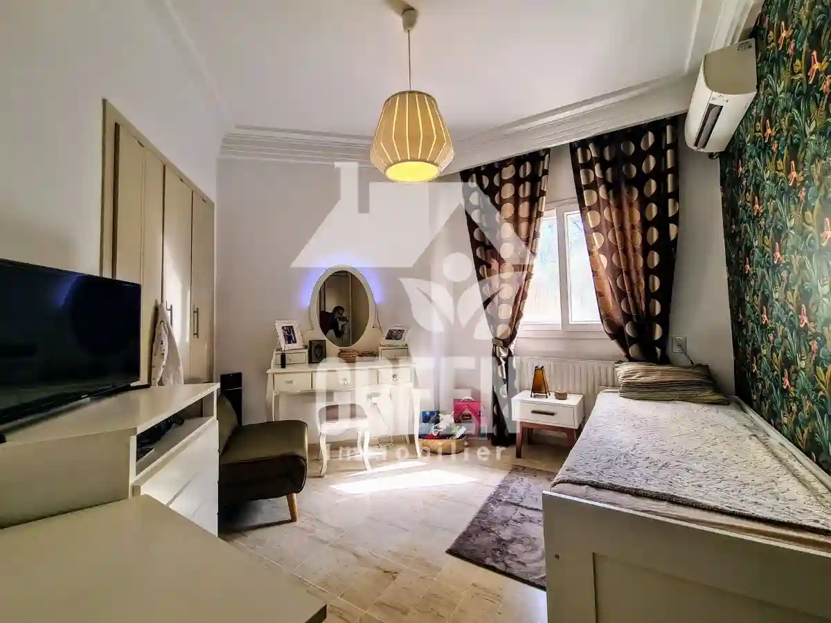 Appartement le feu Vert Bien Située Chouchet Rades - Vue 8