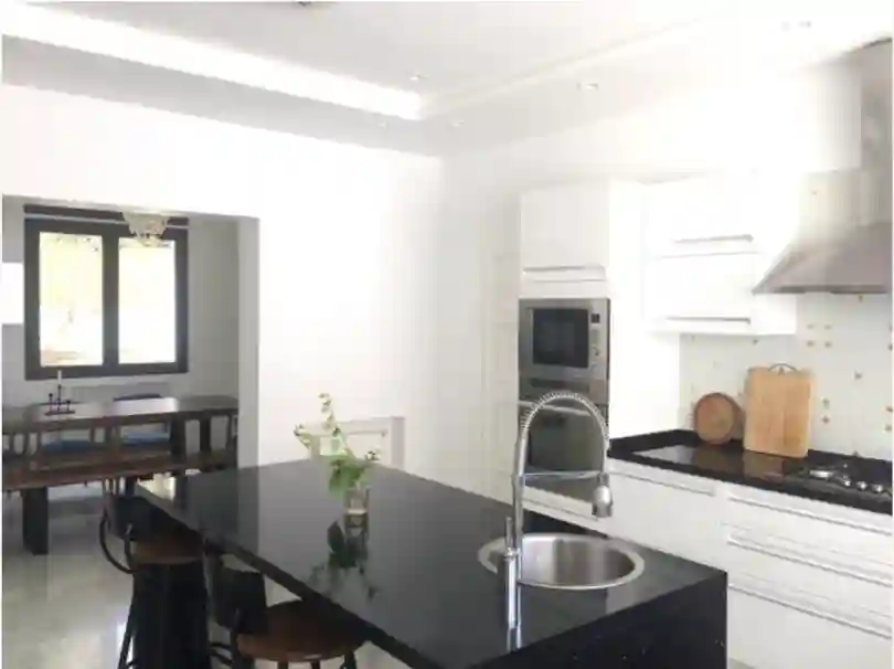 Villa Moderne Entièrement Renovée à Mutuelle Ville - Vue 1