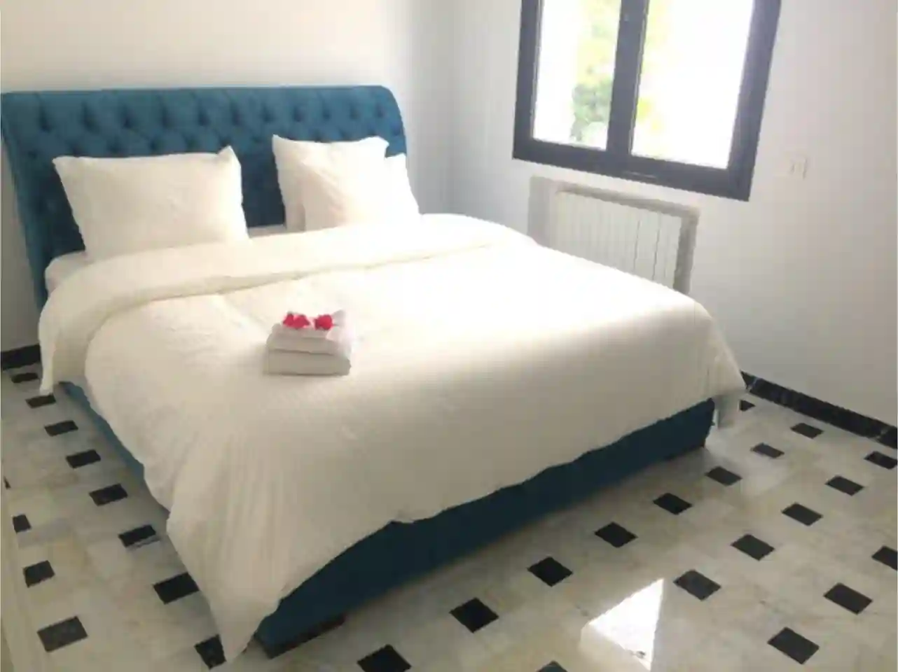 Villa Moderne Entièrement Renovée à Mutuelle Ville - Vue 3