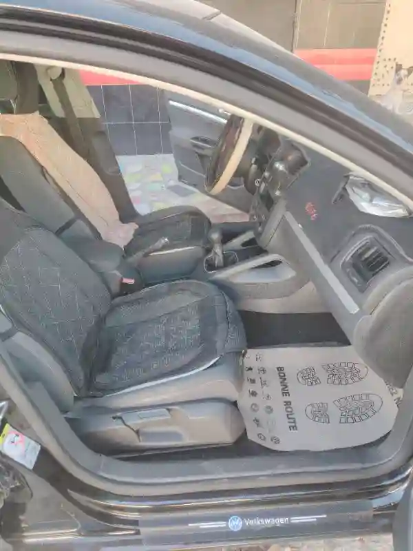 Volkswagen Golf 5 Essence 2008 - Vue 4