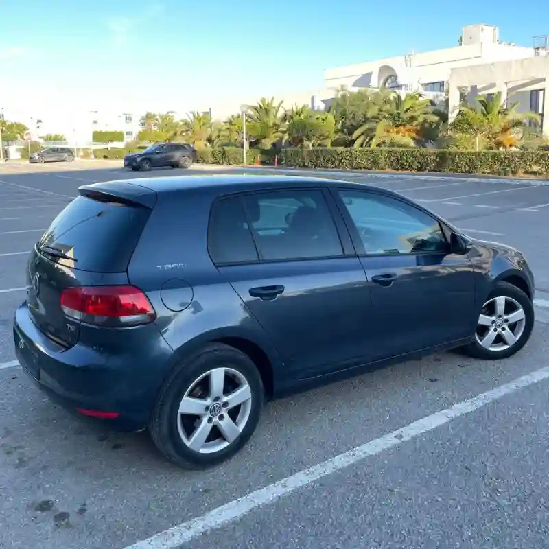 Volkswagen Golf 6 Essence 2010 - Vue 2