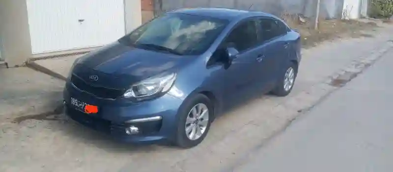 Kia RIO Essence 2016 - Vue 3