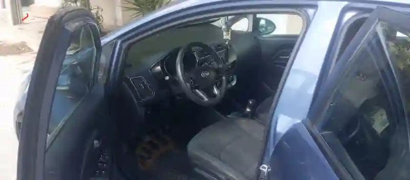 Kia RIO Essence 2016 - Vue 4