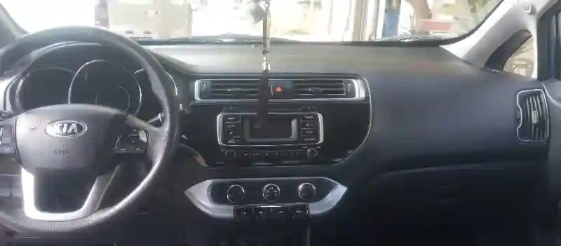Kia RIO Essence 2016 - Vue 5