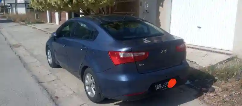 Kia RIO Essence 2016 - Vue 6