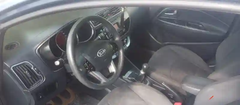 Kia RIO Essence 2016 - Vue 8