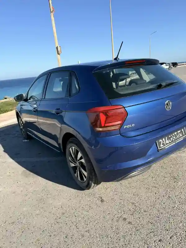 Volkswagen Polo Essence 2020 - Vue 2