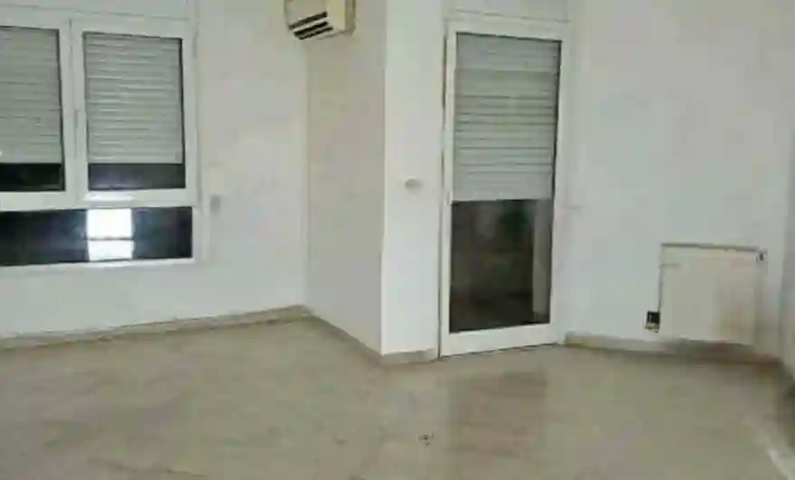 Location S2 Vide à Riadh El Andalous - Vue 2