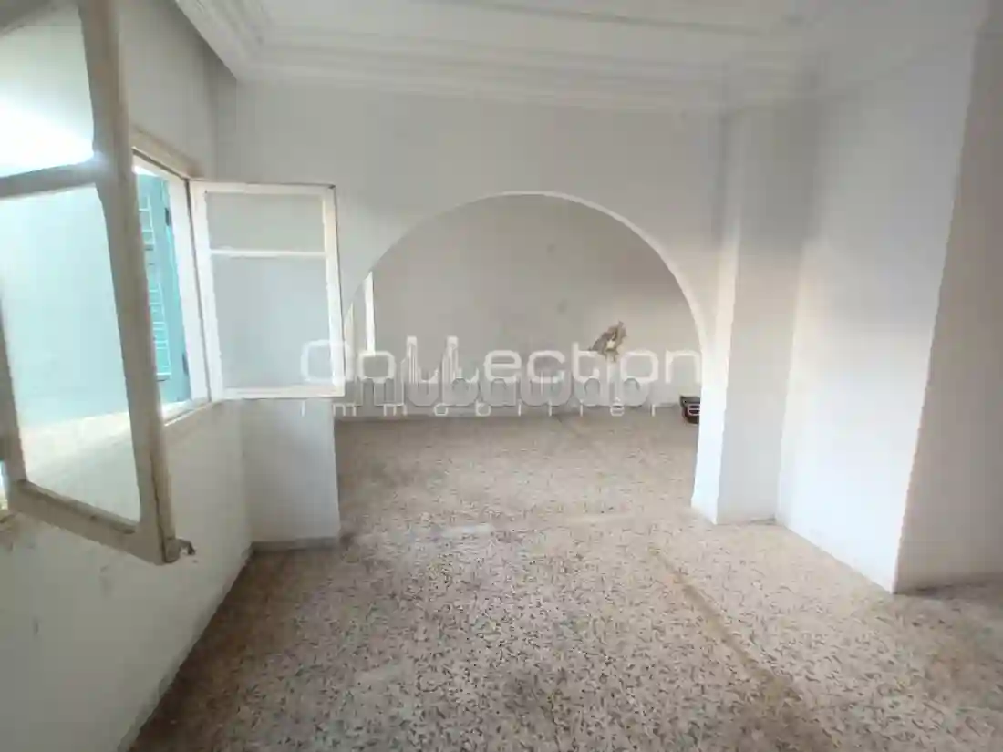 A Vendre un Appartement S3 à Bizerte à Renover - Vue 2