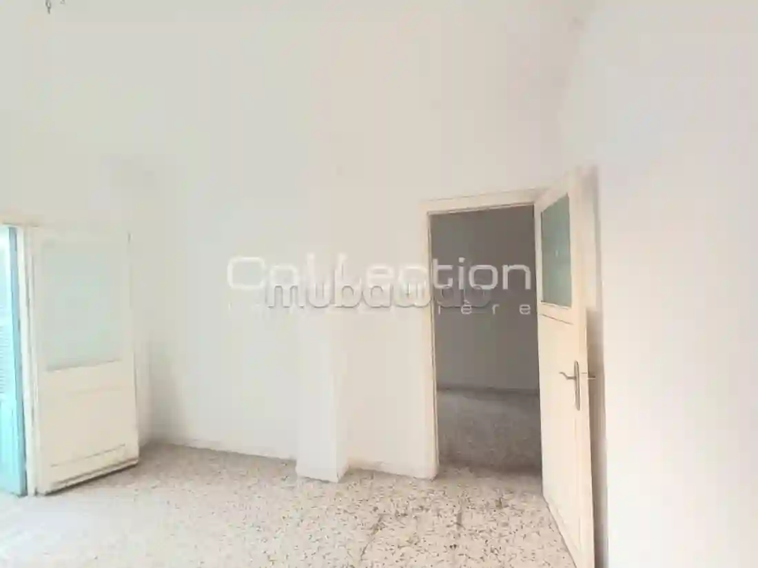 A Vendre un Appartement S3 à Bizerte à Renover - Vue 3