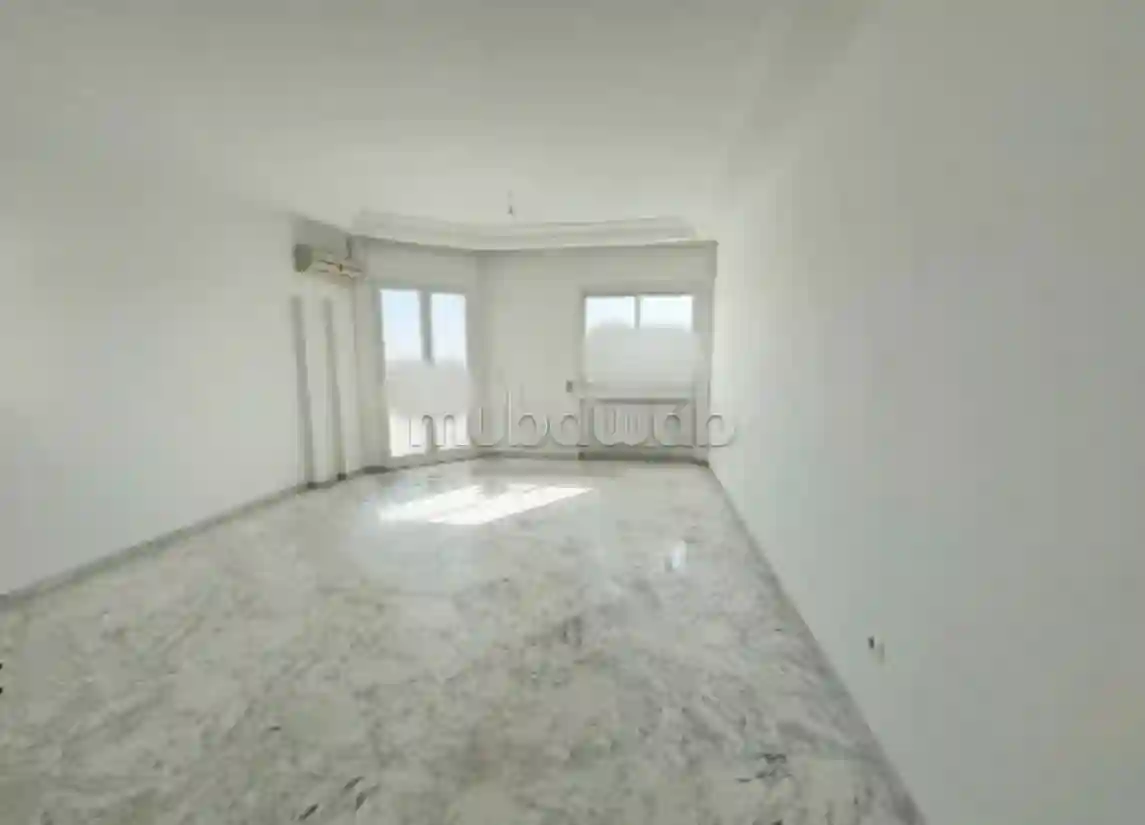 Ennasr à Louer Lumineux Appt S3 - Vue 3