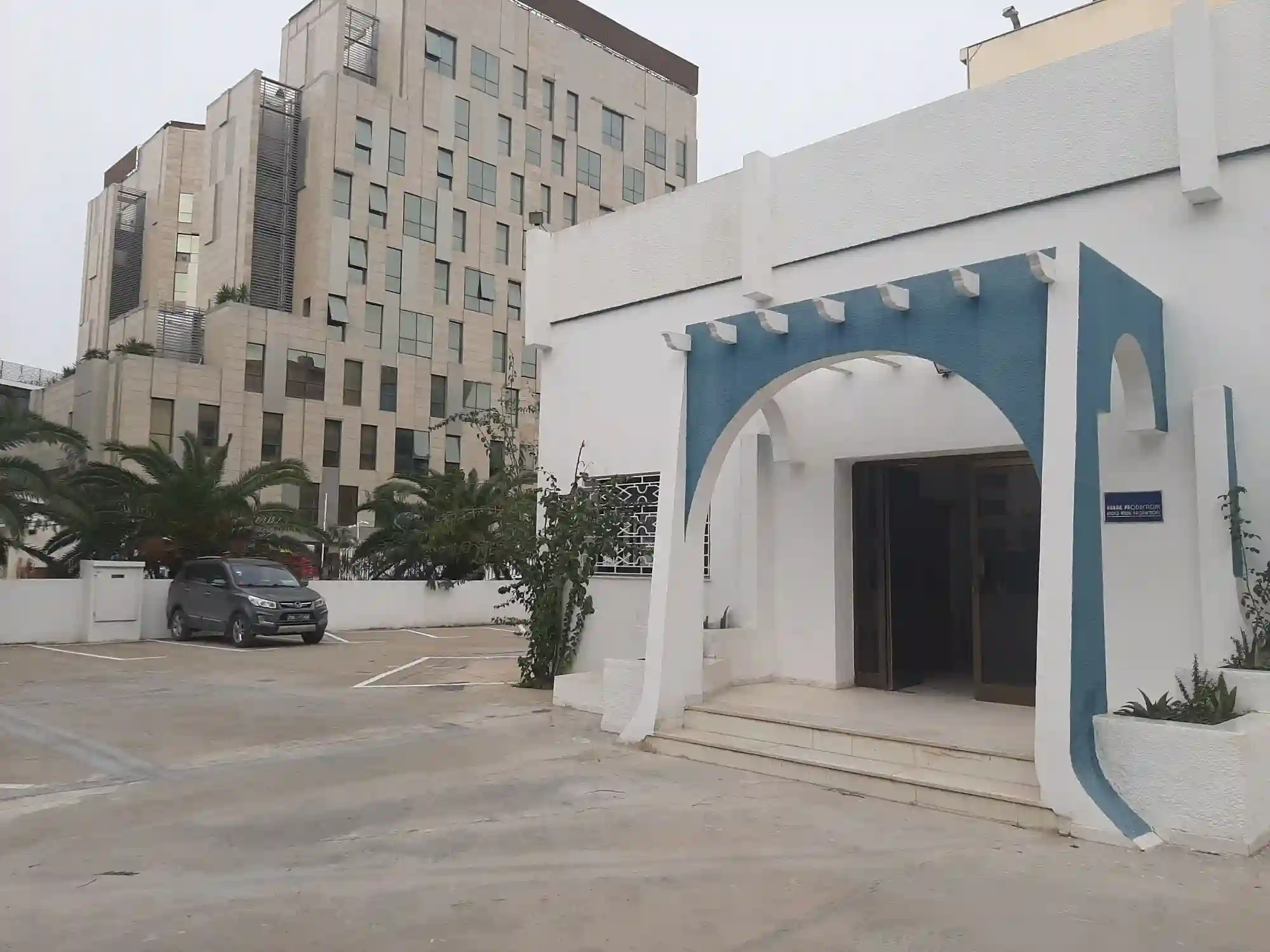 Appartement s+3 Usage Bureau au Centre Urbain Nord - Vue 4