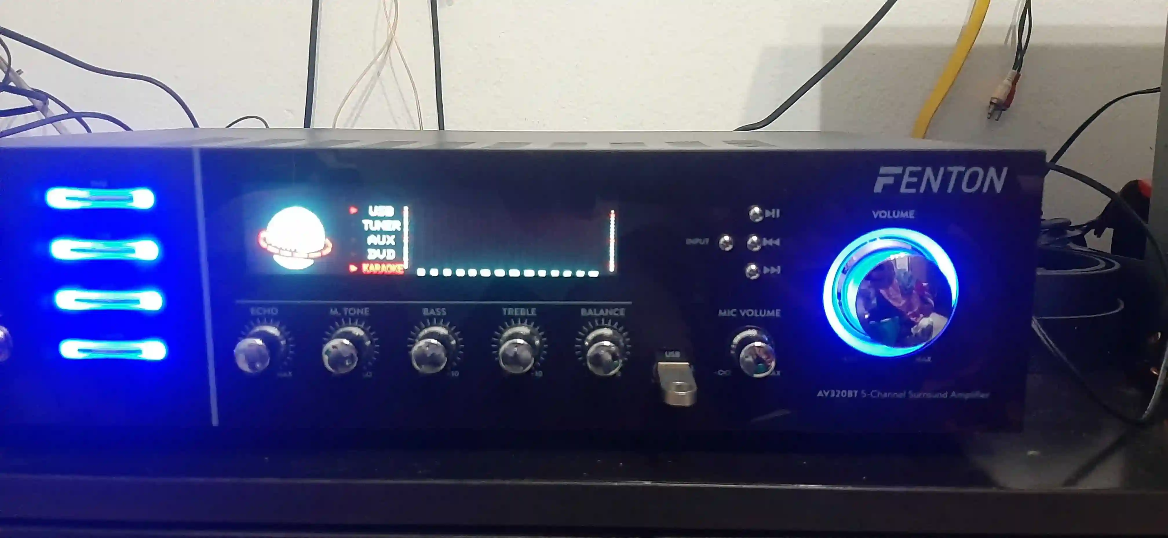 Ampli Bluetooth - USB - AUX - Micro - Vue 5