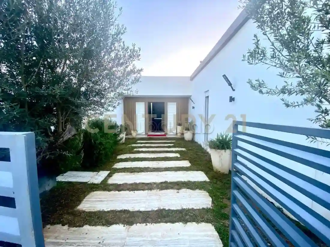 A Louer une Villa Meublée à Sabelet ben Ammar - Vue 3