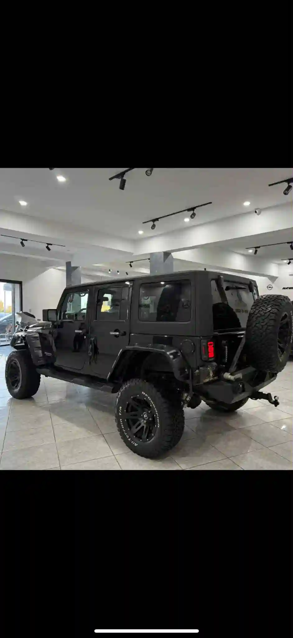 🚦À Vendre Magnifique Jeep Wrangler Sahara Full Options - Vue 2