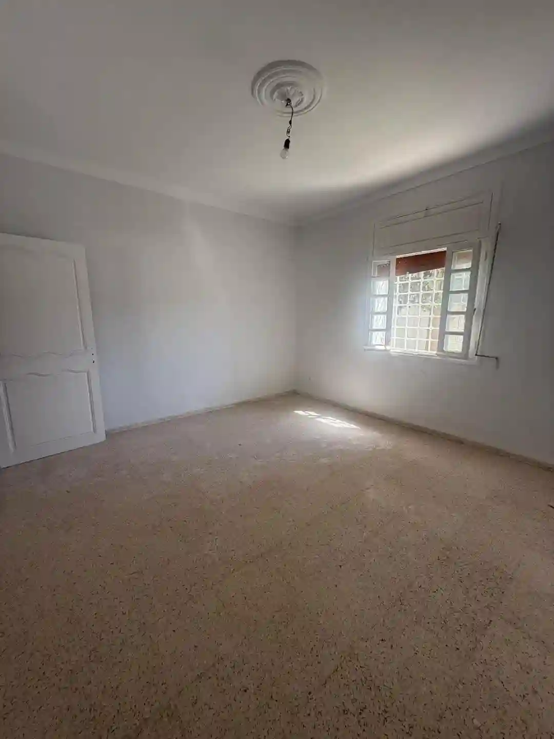 Spacieuse Villa à El Mourouj - Vue 4