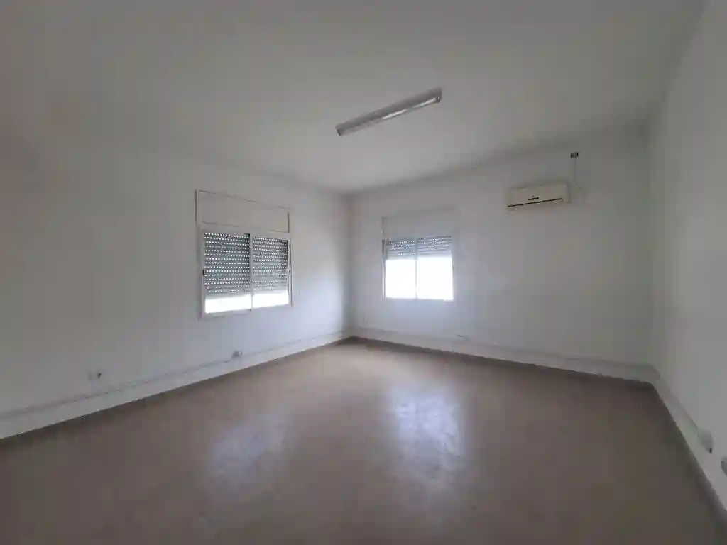 Bureau h+4 au 2ème Étage à la Zone Industrielle Mghira Emplaceme - Vue 6