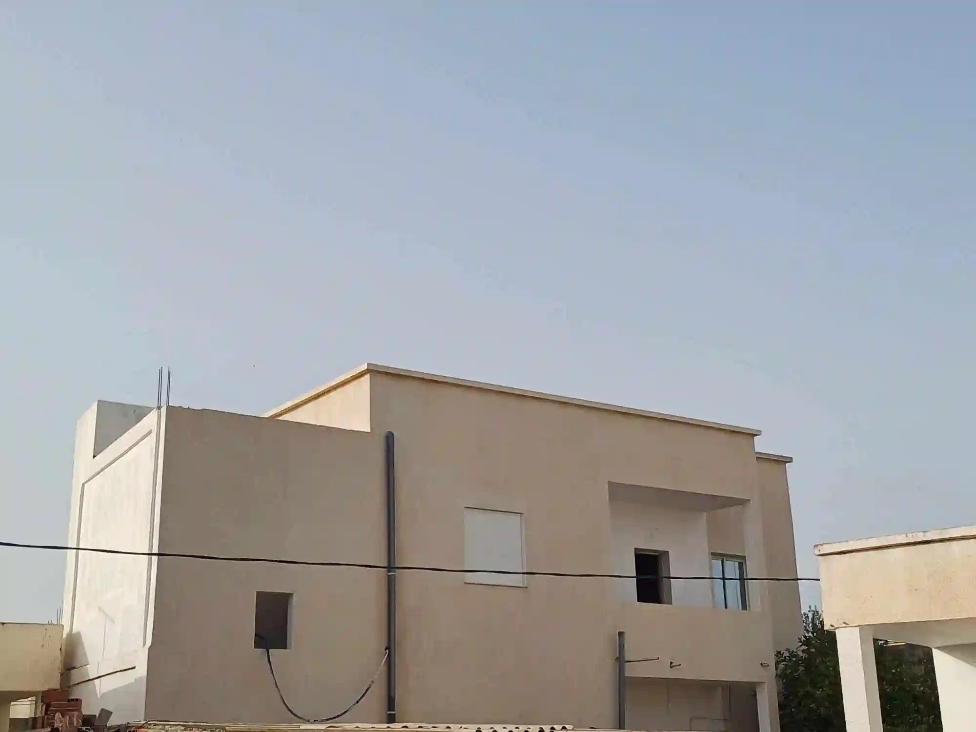 Jolie Villa à Raoued de Deux Niveaux Séparees à Raoued - Vue 1