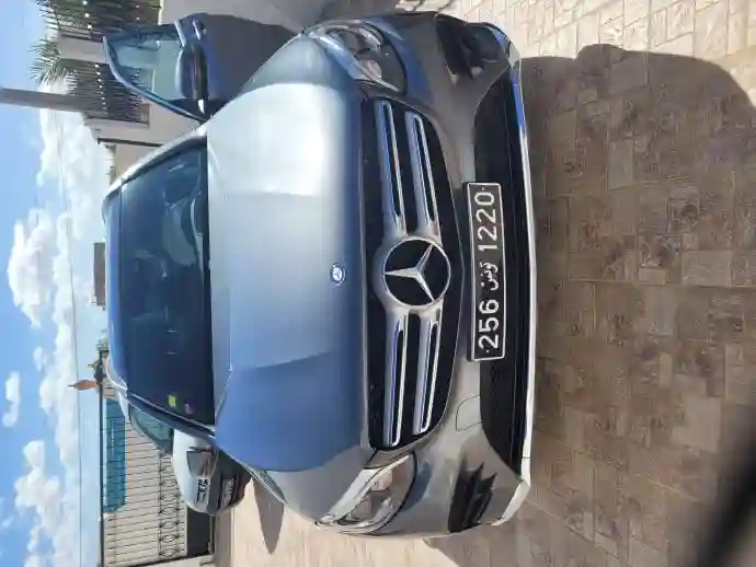 Mercedes glc 220d 4 Matic suv Break 2015 - Vue 2