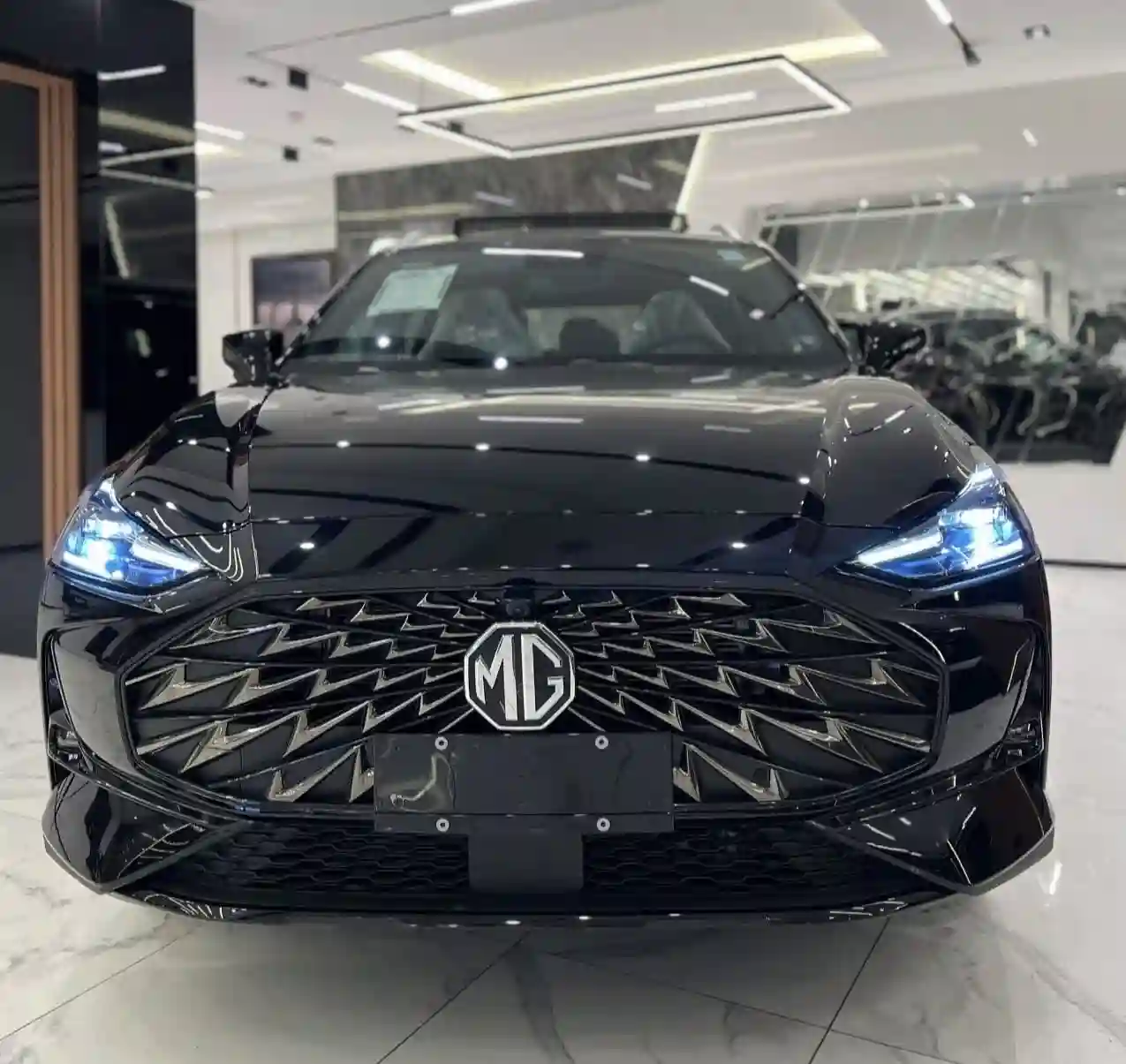 MG one Neuf sur Leasing - Vue 2