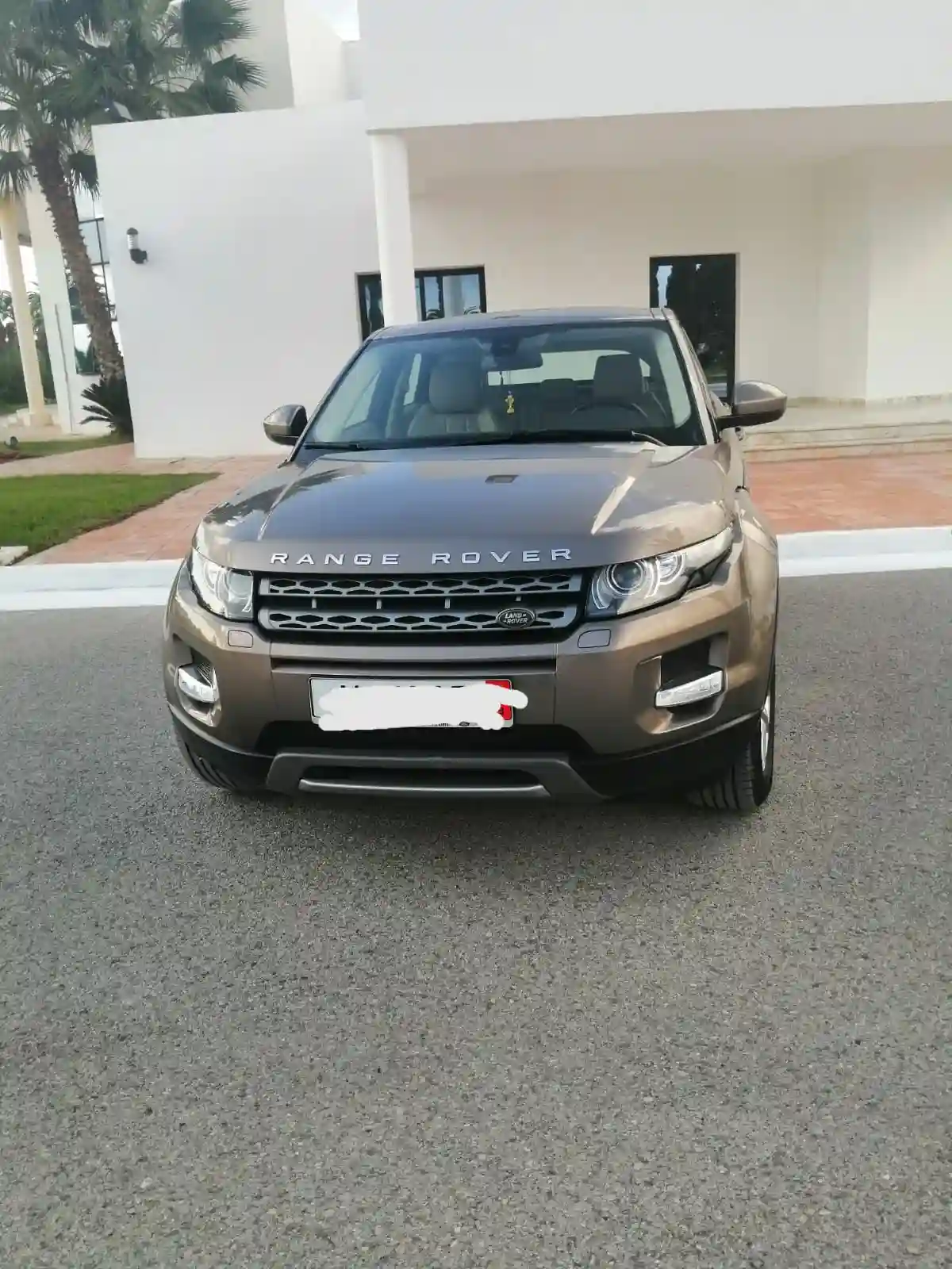Voiture Range Rover Evoque à Rades - Vue 1