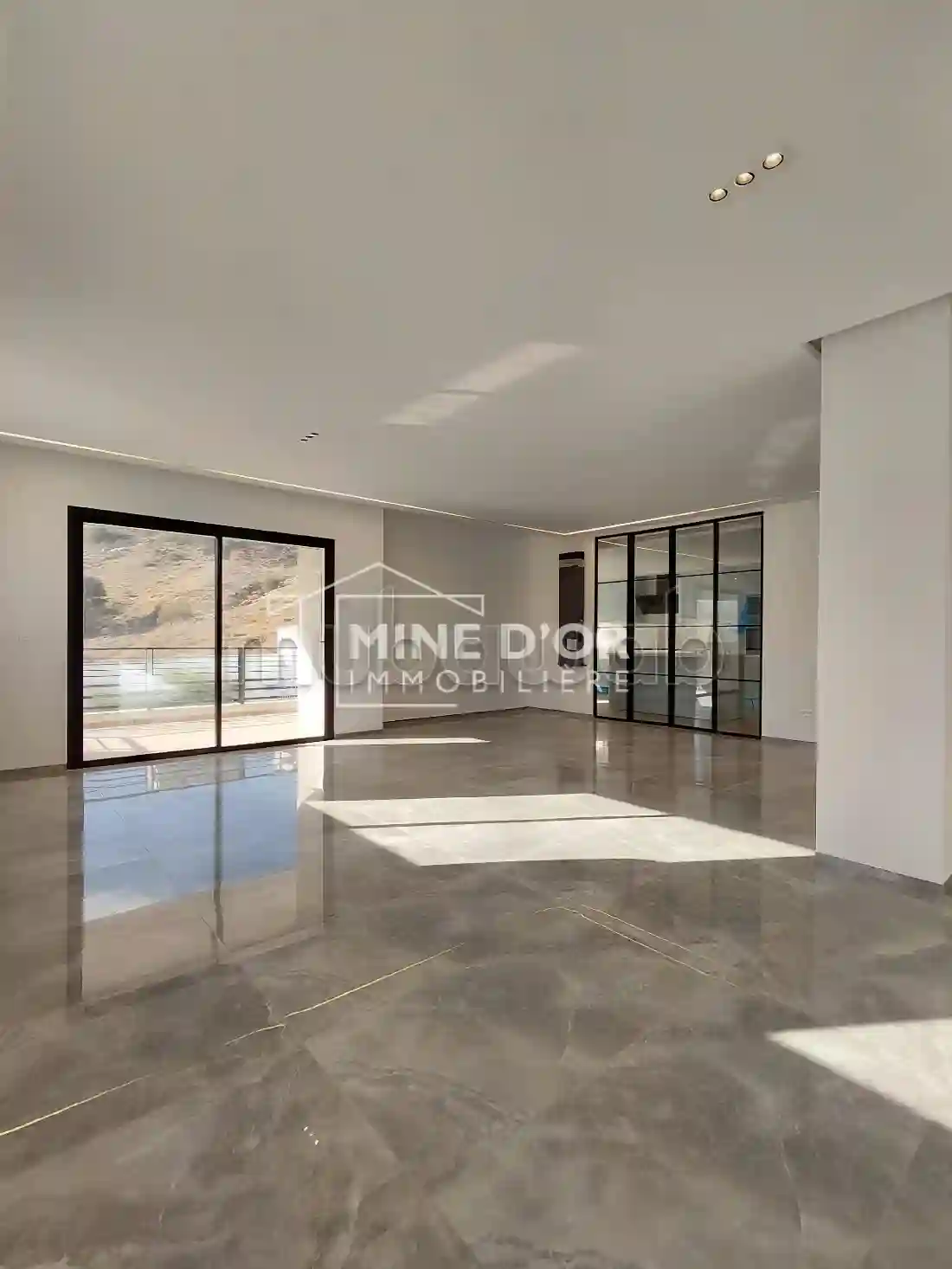 À Louer Appartement S4 Jamais Habité à El Menzah 9 - Vue 2