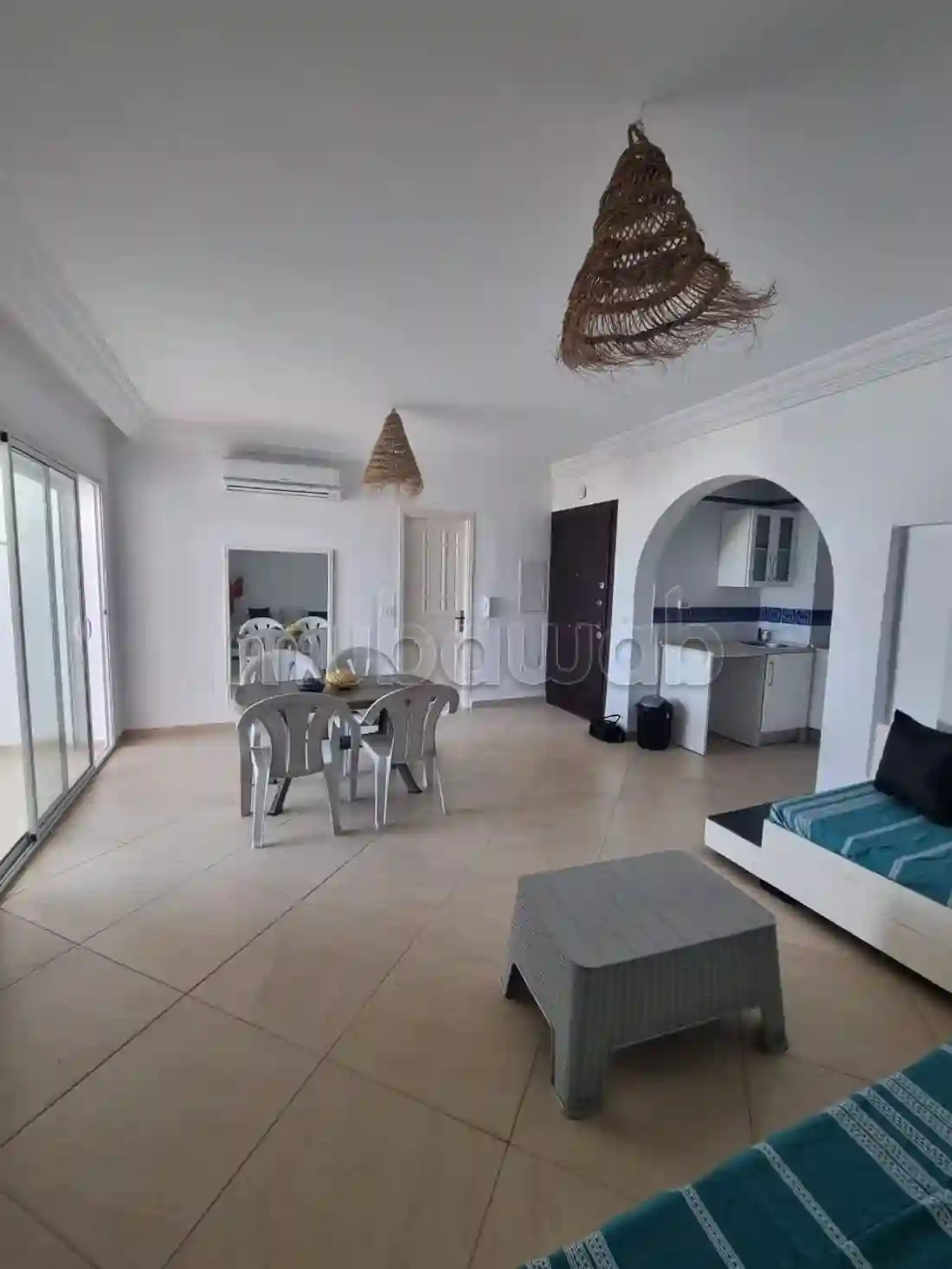 Appartement Dans une Résidence Avec Piscine - Vue 2