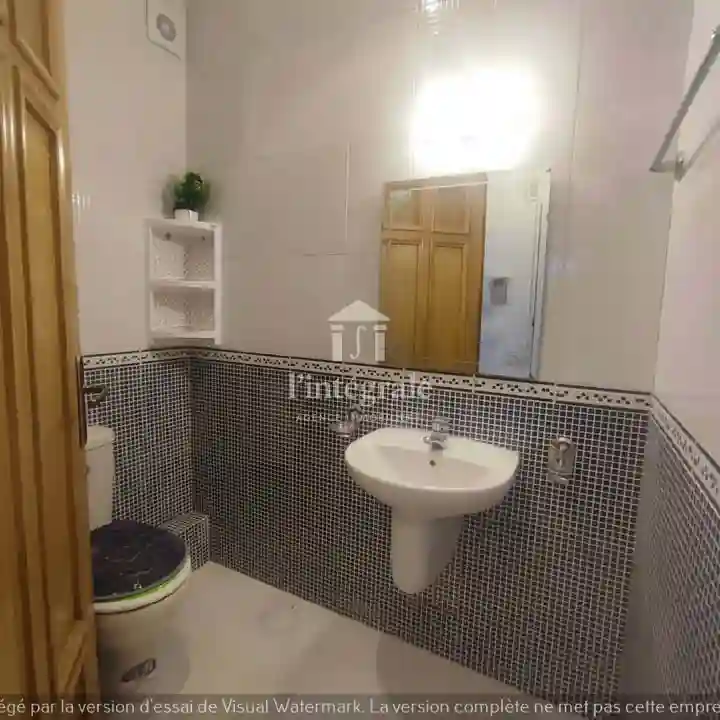 Superbe Appartement s3 Standing à Cite Ennasr 2 - Vue 1