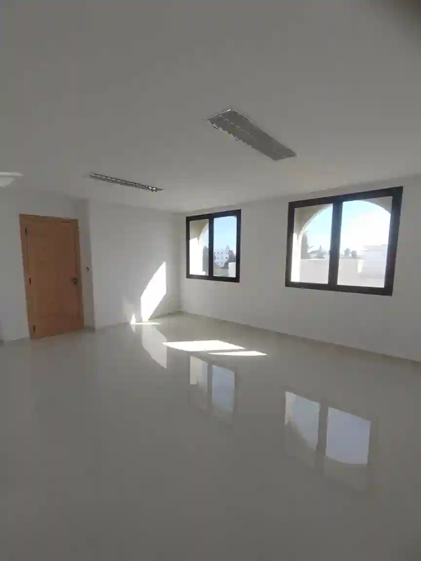 Bureaux Neufs s+1 et s+2 à Monastir Centre Ville - Vue 1