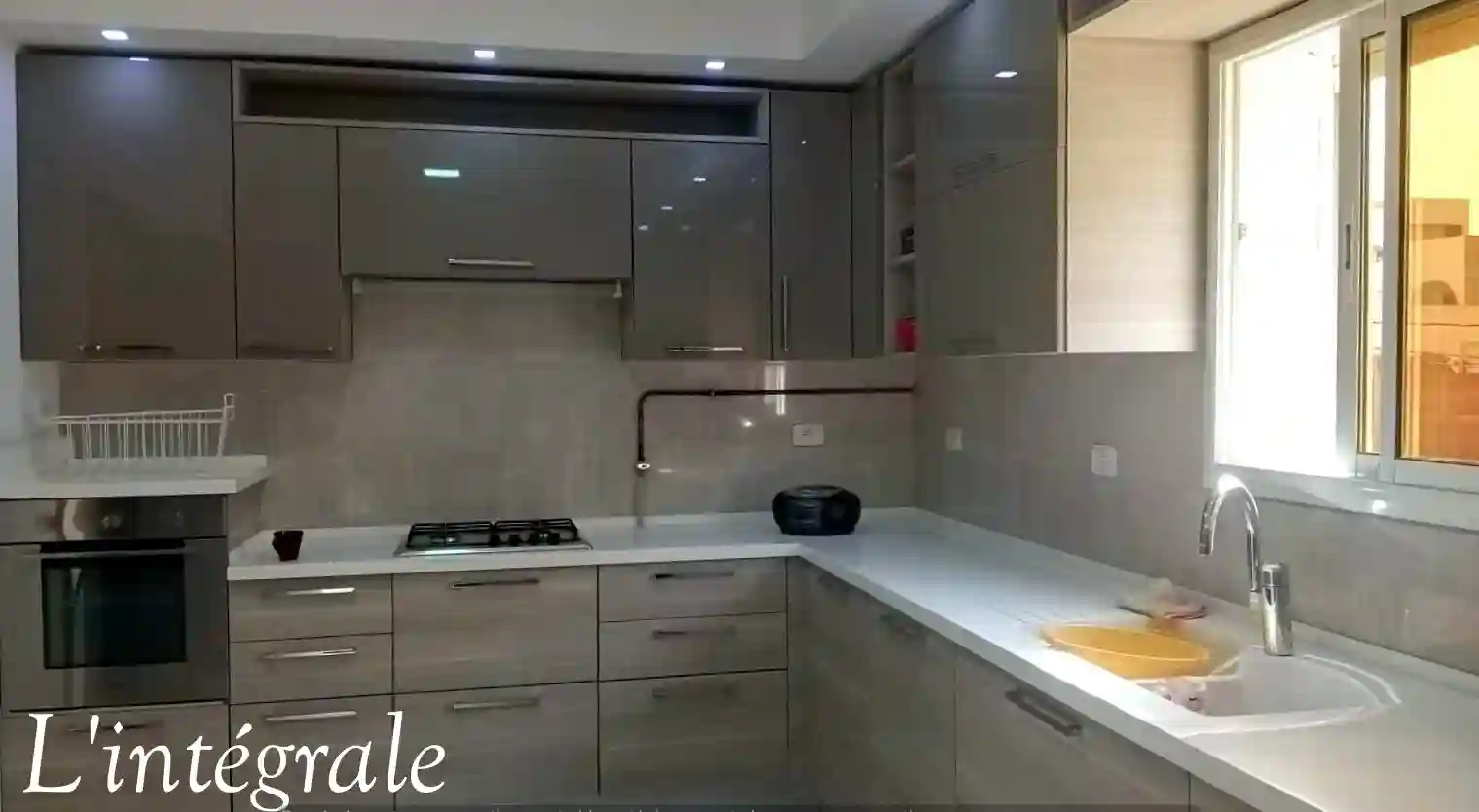 Belle Villa Avec Deux Niveaux Indépendants à Cite El Ghazala 1 - Vue 2