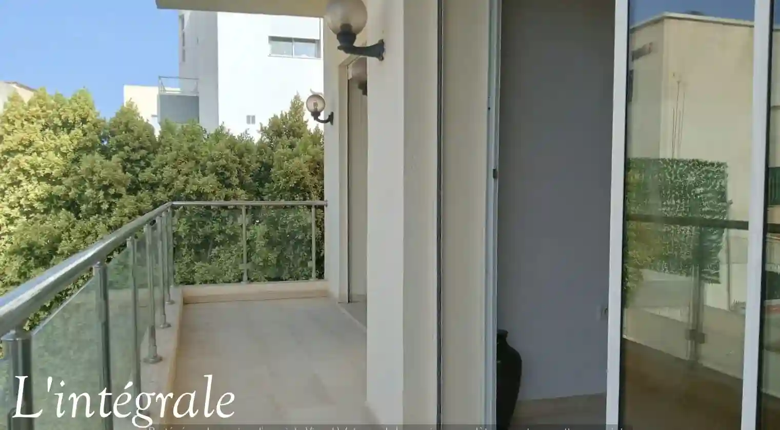 Belle Villa Avec Deux Niveaux Indépendants à Cite El Ghazala 1 - Vue 3