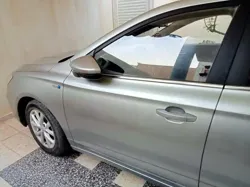 Belle Voiture mg5 à Mahdia Hiboun