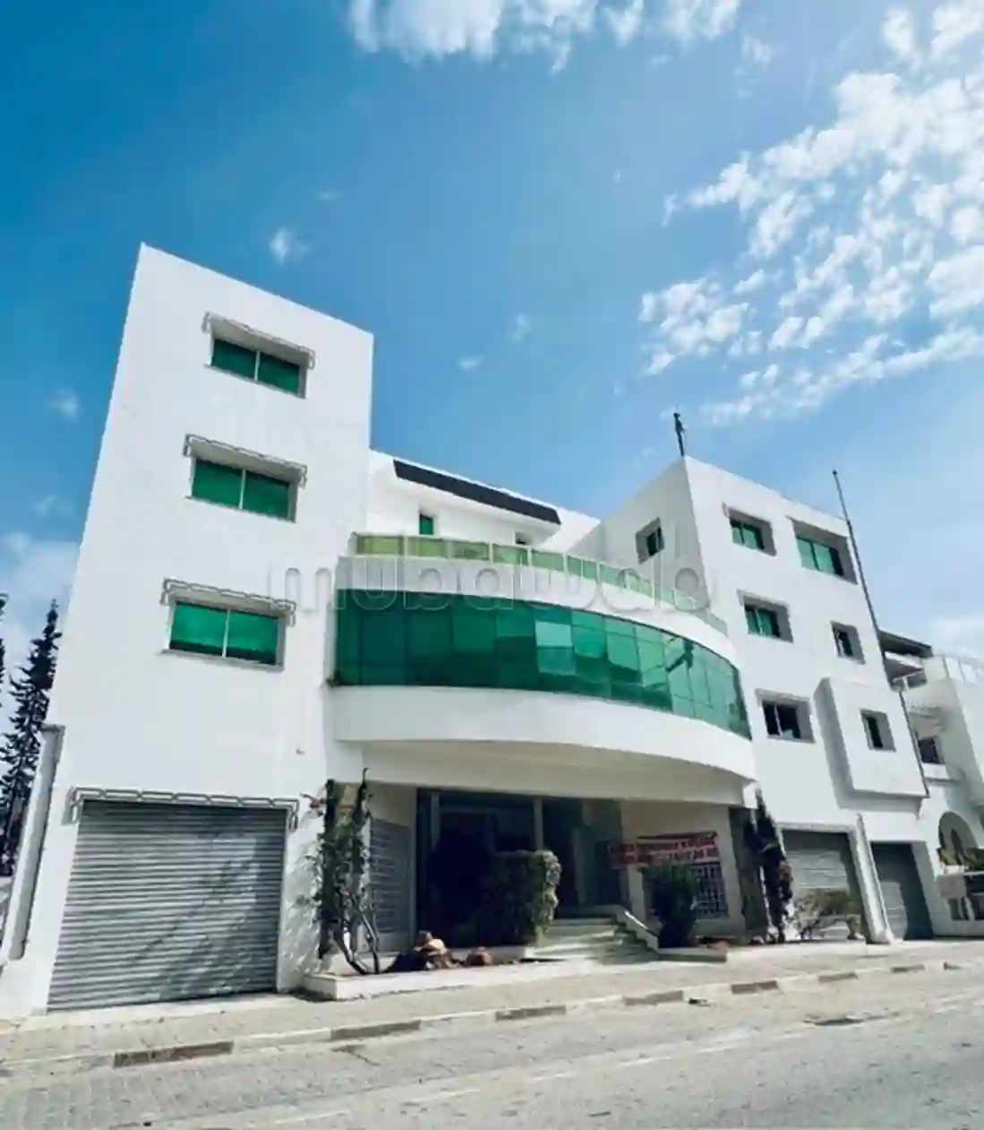 Immeuble de Approx 1100 m2 à Usage de Bureaux R3