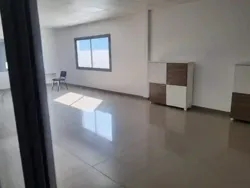 À Louer Local Industriel 500 m² Avec Open Space Administratif e