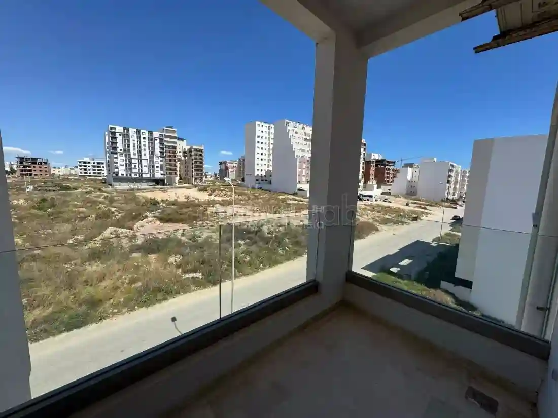 À Louer – Spacieux Appartement S2 à Sahloul 4 - Vue 1