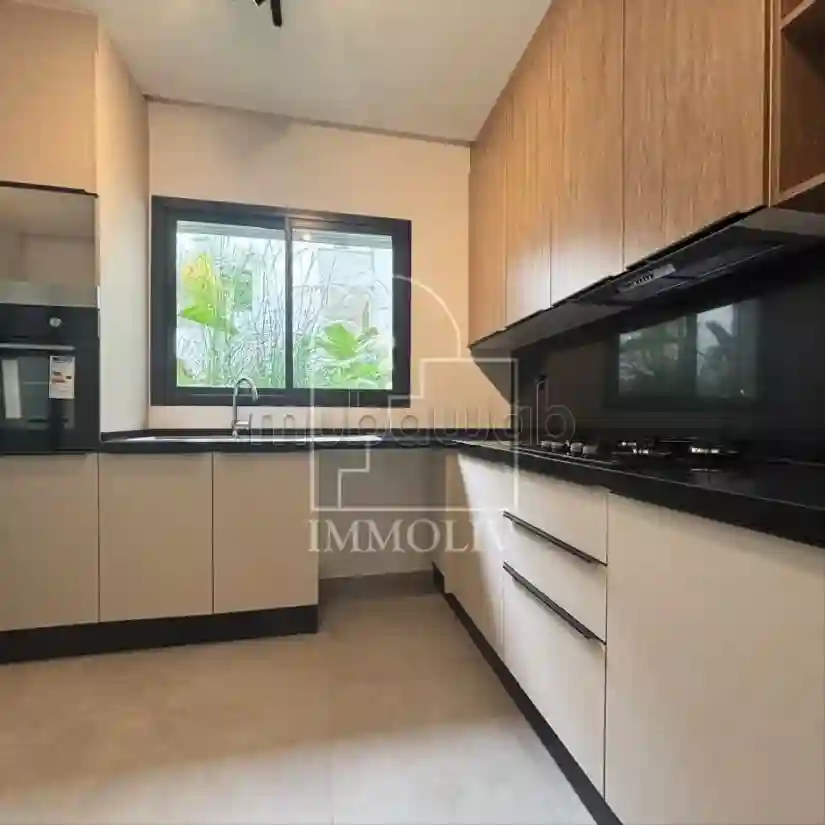 A Vendre un S3 Neuf Avec Jardin à Chotrana 1 - Vue 3