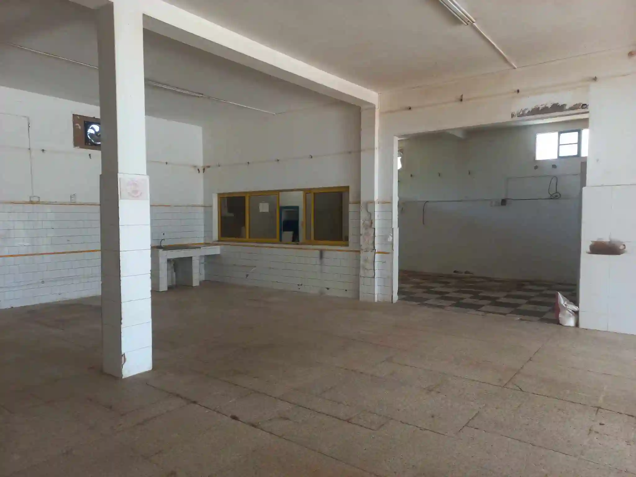 Dépôt ou Usine de 330m à Chotrana2 à La Soukra - Vue 2