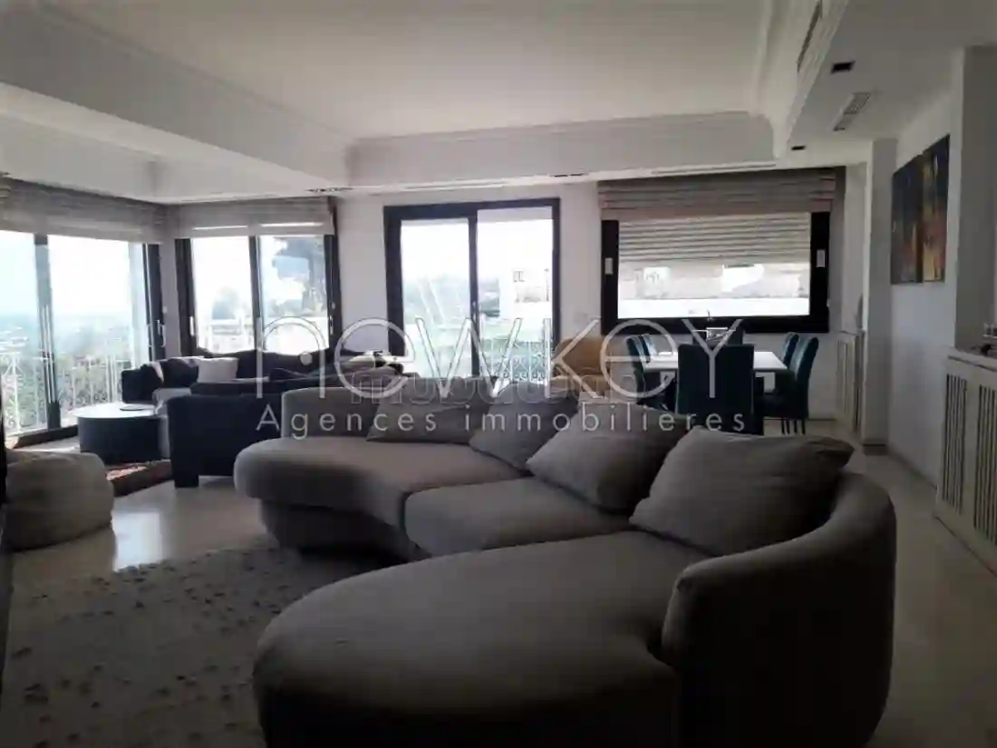 Magnifique S3 Meublé au Golden - Vue 2