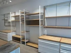 Meubles et Luminaire de Boutique Neuf Idéal 80m2 à La Marsa